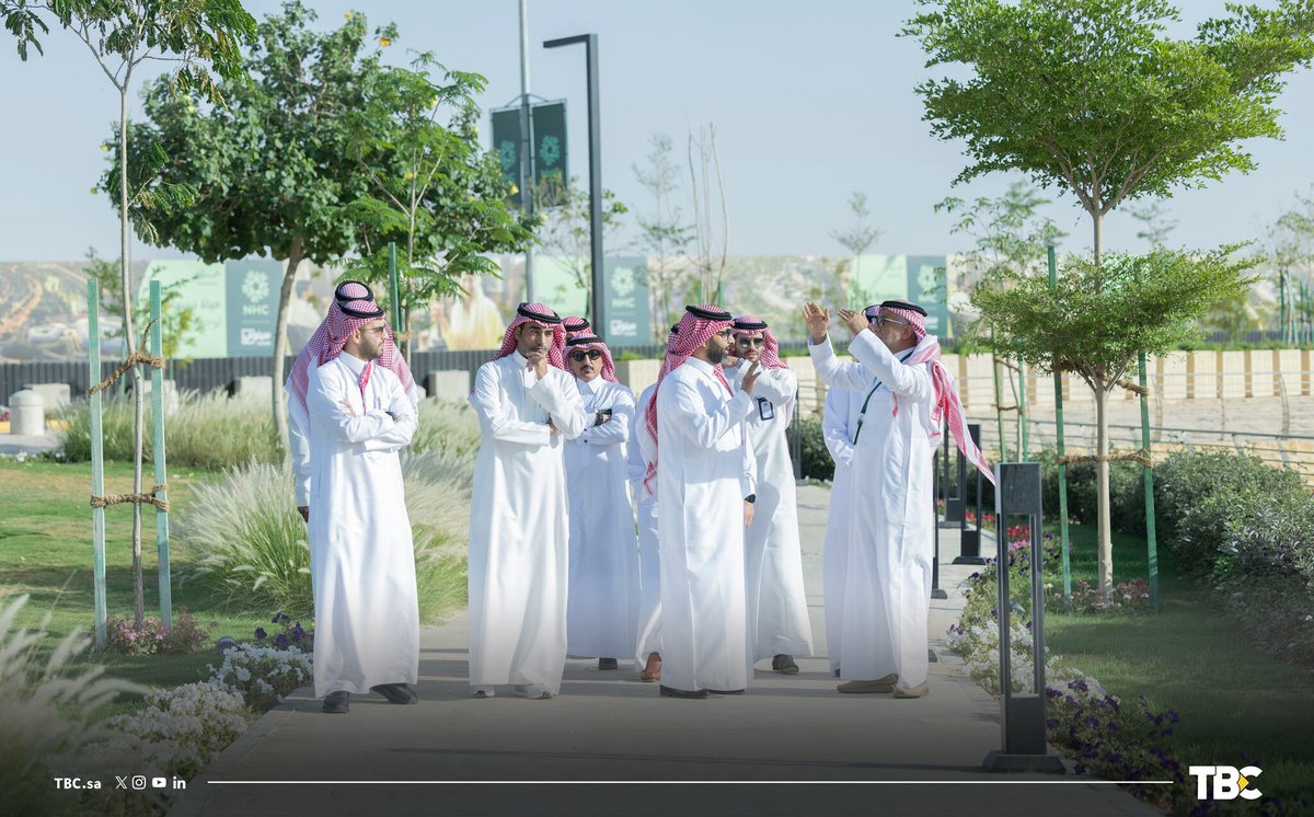 في إطار حرصنا على الاطلاع على أفضل الممارسات والمشاريع الوطنية الرائدة، تشرفنا في شركة تطوير للمباني بزيارة #وجهة_خزام، إحدى الوجهات المتميزة ضمن أكثر من 39 مشروعًا نوعيًا على مستوى المملكة.
رافق الزيارة كل من المهندس متعب الشهراني، الرئيس التنفيذي لمجموعة شركات تطوير، والمهندس