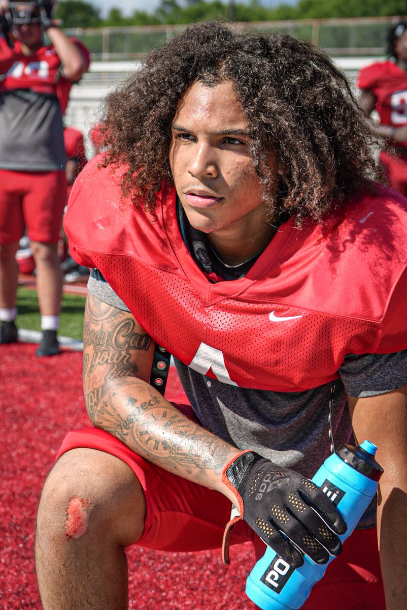 Nobody can stop your grind but you. #hardworkpaysoff 💪🏾<a href="/CoachNelson06/">Coach Nelson</a> <a href="/norvellv75/">Coach Vince Norvell</a> <a href="/CoachLarson27/">Randy Larson</a>