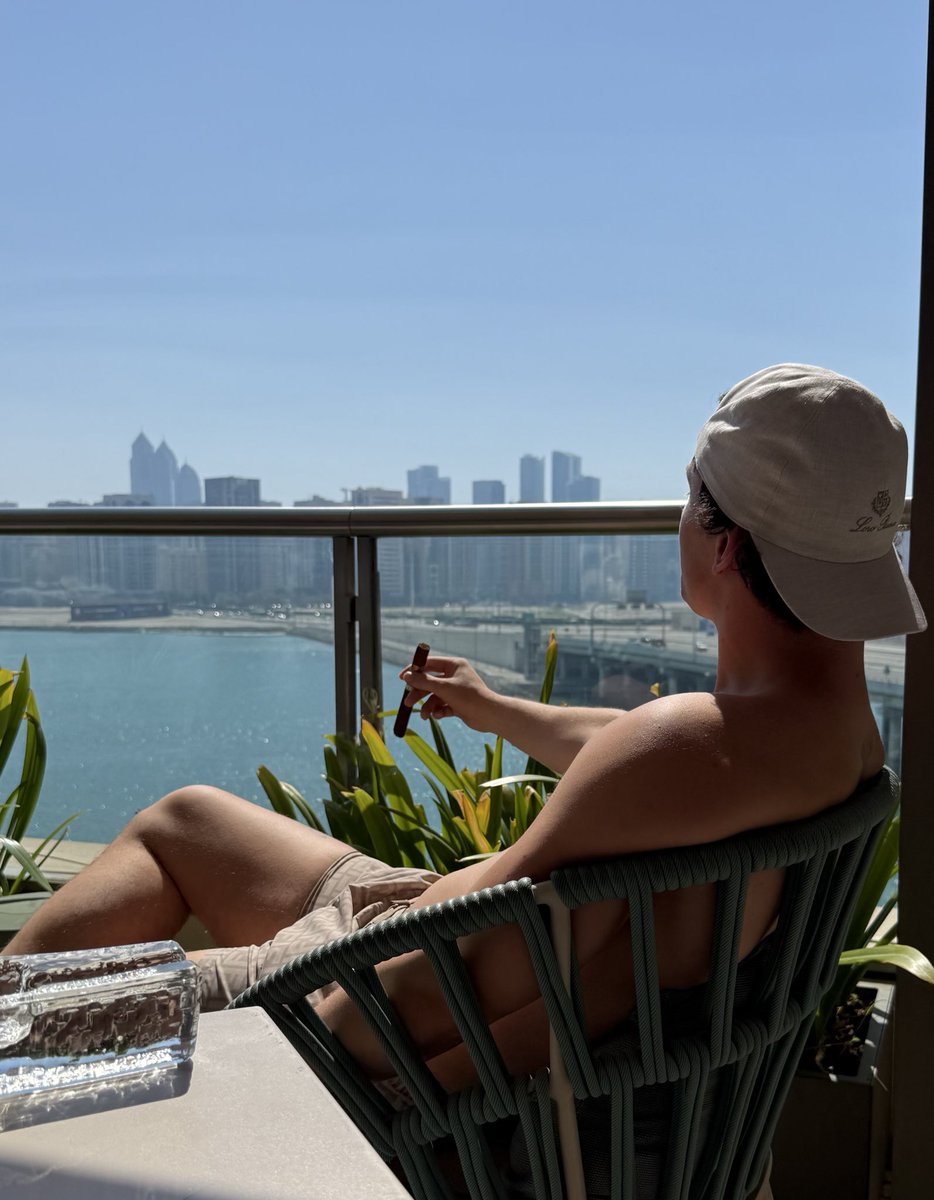 tradinglord's tweet image. the majority of the move has happened imo, if you don't feel comfortable buying here then simply dont.
I'm not rotating much profits into new positions, as I expect us to trade lower at one point in the coming 2 weeks.
Core mistakes to avoid now:
• increasing leverage now…
