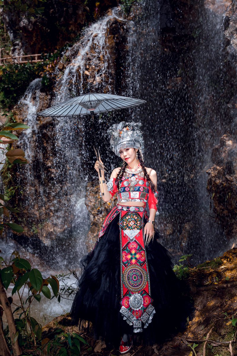 Linh Đàm tweet media