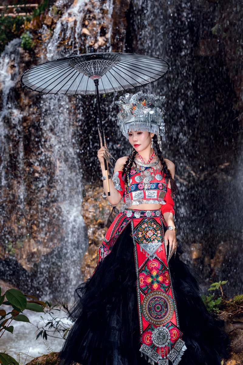 Linh Đàm tweet media