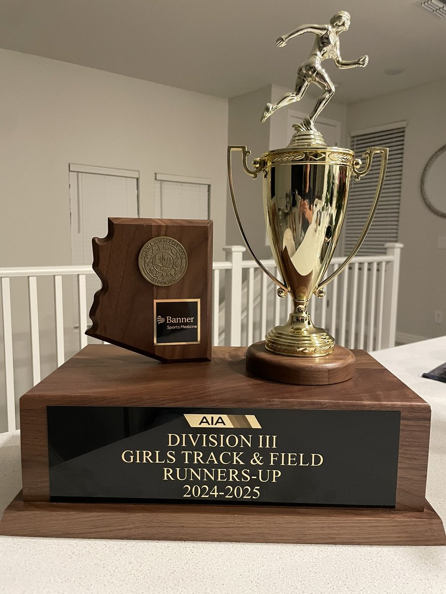 Cactus Shadows XC and T/F tweet media