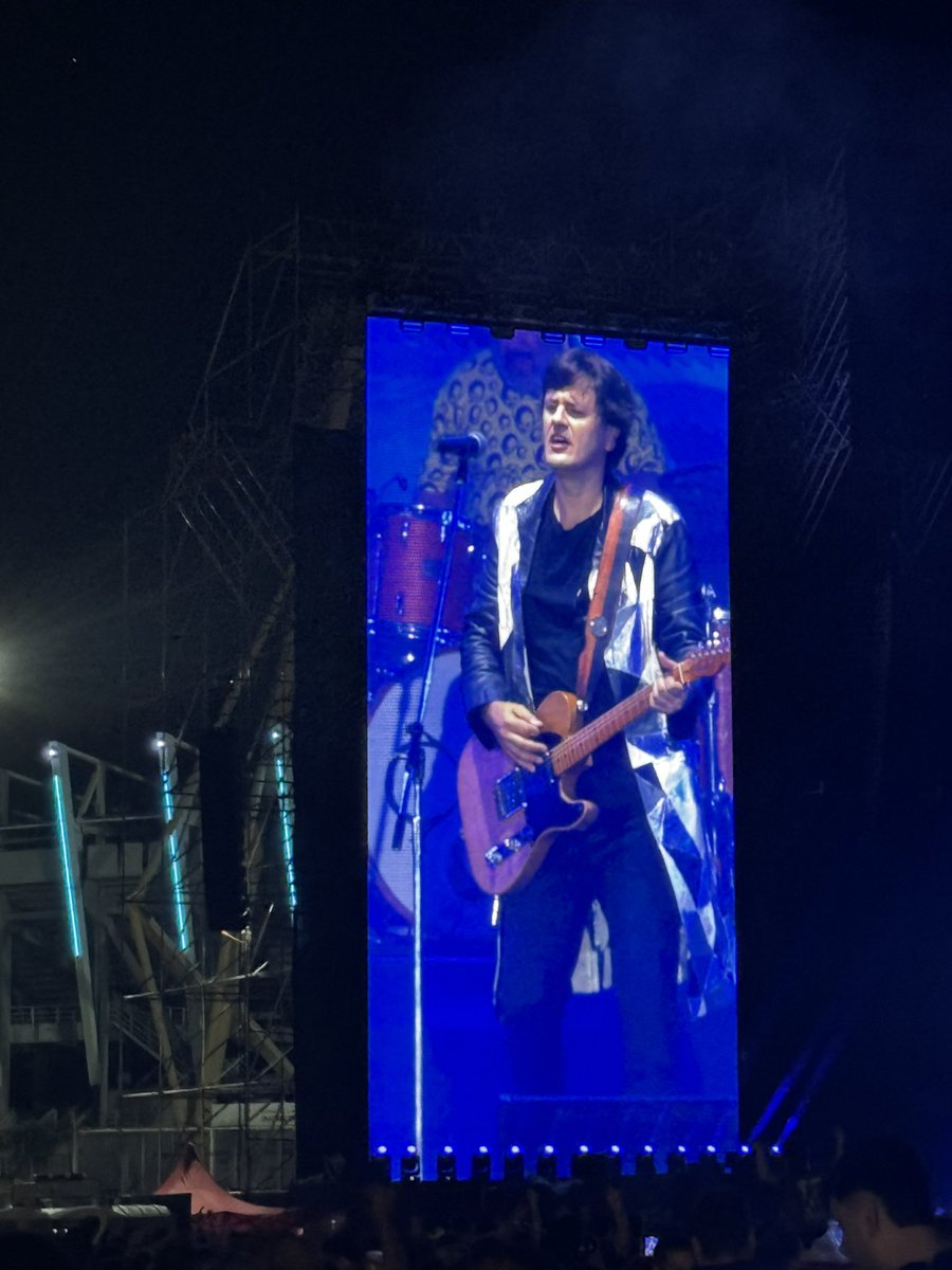 CrisLlorvandi's tweet photo. Tremendo Show de @LosPiojosRock . Hermoso ambiente, excelente el Playon del kempes. MIL puestos de hidratación. 
3 horas de disfrute total. Un 10 @josedpalazzo 👏🏻 https://t.co/7l2g4yyzyU