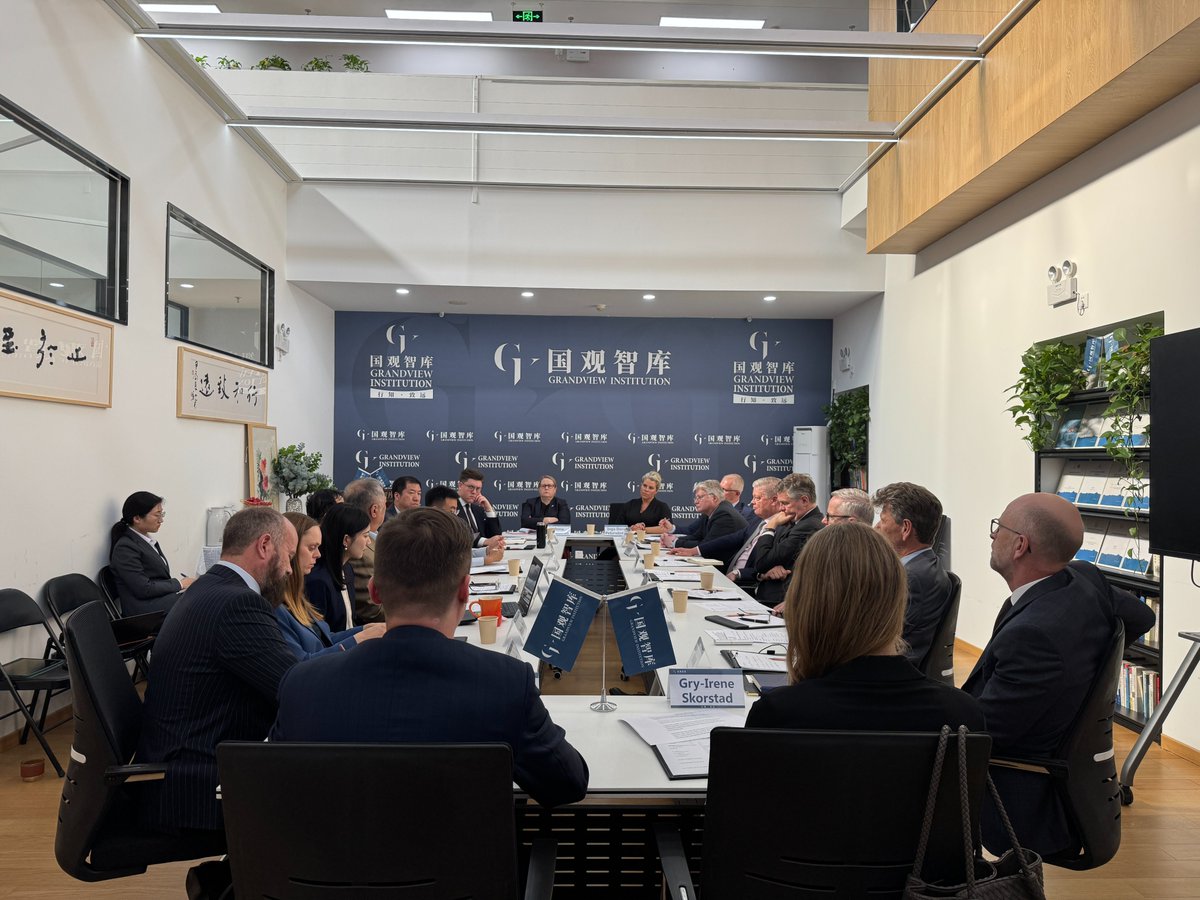 The Nordic Baltic 8 Ambassadors meeting with the Chinese scholars at the Grandview Institution in Beijing - "Assessment on the Outlook of the Russian-Ukraine War: Possible Scenarios".
#StandingWithUkraine
#NordicBaltic8