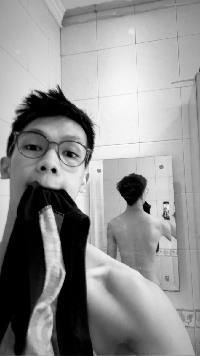 omiomio2k3's tweet image. udah wangi ni mau cium ga?