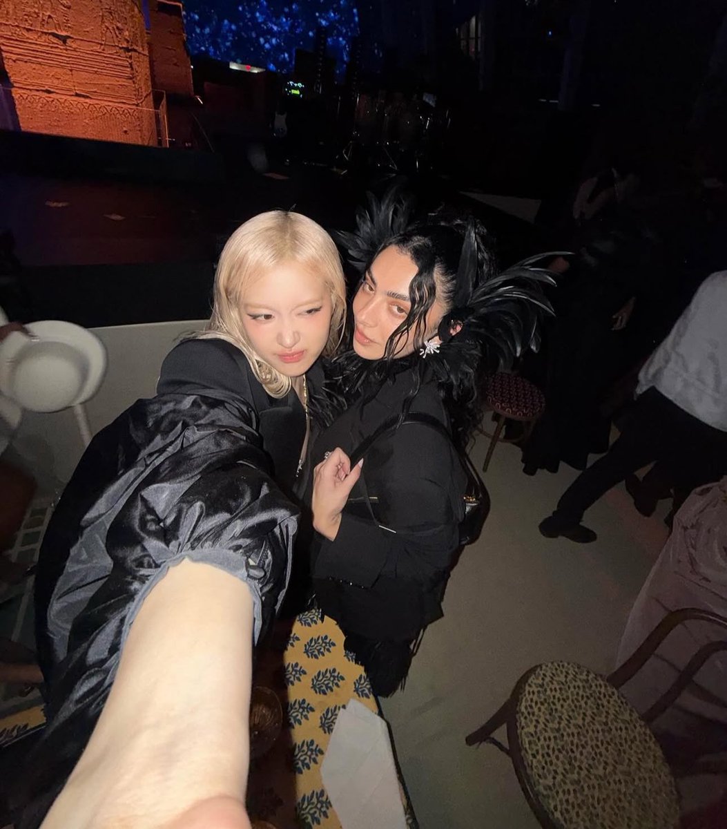 #ROSÉ with <a href="/charli_xcx/">Charli</a> 🖤
