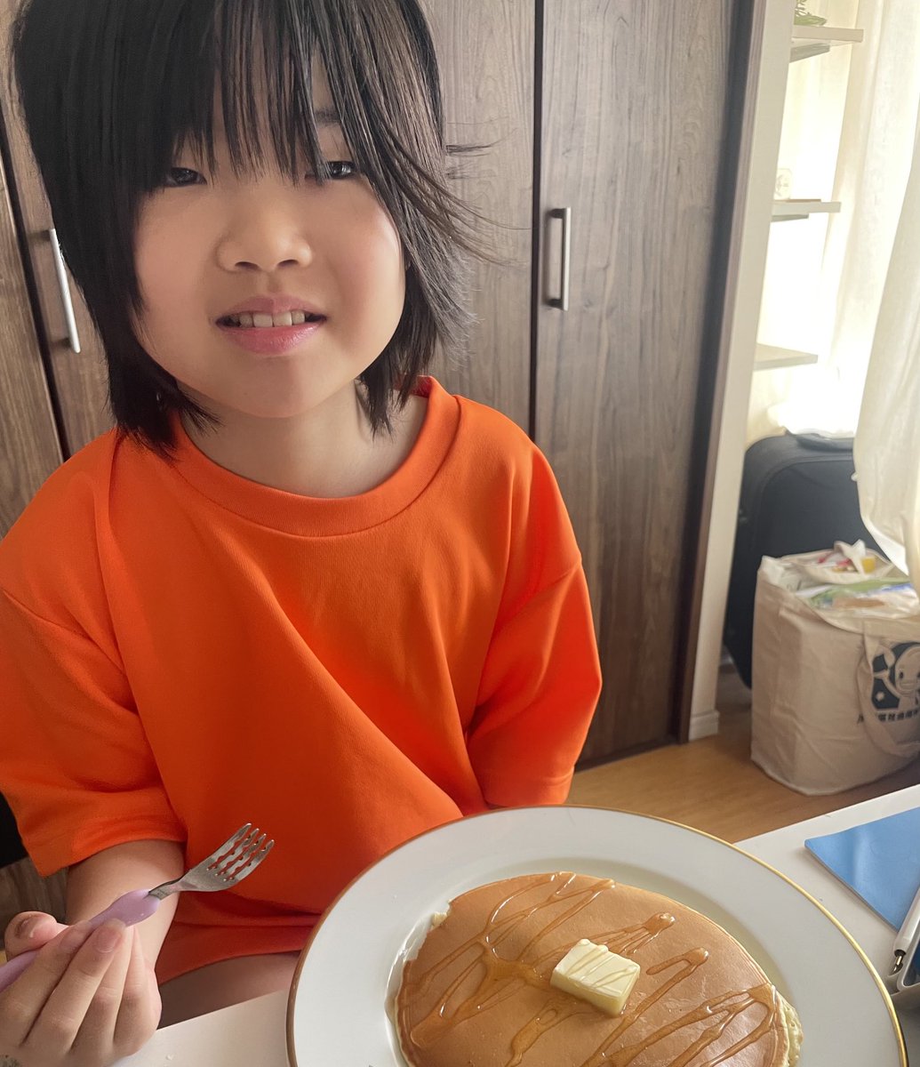 5/11 曇り🌥️ 5:00/km ペース走→撃沈
22km (Ave. 5:20/km) 157bpm +UpDown Jog 7.8km VFN%2
しばらく投稿しておりませんでしたが、ボチボチラン再開しております。ニューイヤーハーフ後、疲労骨折を患い2ヶ月近く走れませんでした。先月からジョグを再開。秋に向けて再始動
＃2部練はムシュメと推し活