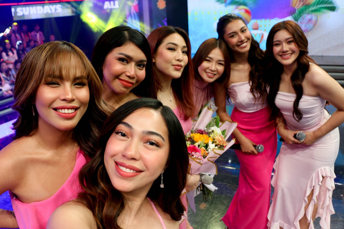 So much love for these queens! #AOSOkToKayMama