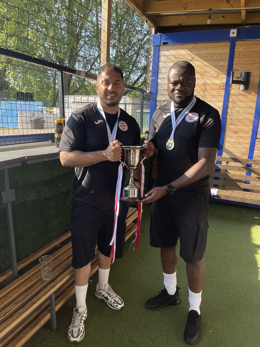 Sham Darr 🔰 (@shamacle) on Twitter photo Great way to end the season!! A 🏆 for our Great Fans/Members and Players/Coaching Staff.
6 seasons here (2 Covid hit) with <a href="/Mr_Ocran/">Geoff Ocran</a> at <a href="/ClaptonCFC/">Clapton CFC</a> 2 League Titles and 3 cups. Long may this run continue….. ForzaClapton 🔴⚫️🇵🇸
#Tons Great way to end the season!! A 🏆 for our Great Fans/Members and Players/Coaching Staff.
6 seasons here (2 Covid hit) with <a href="/Mr_Ocran/">Geoff Ocran</a> at <a href="/ClaptonCFC/">Clapton CFC</a> 2 League Titles and 3 cups. Long may this run continue….. ForzaClapton 🔴⚫️🇵🇸
#Tons