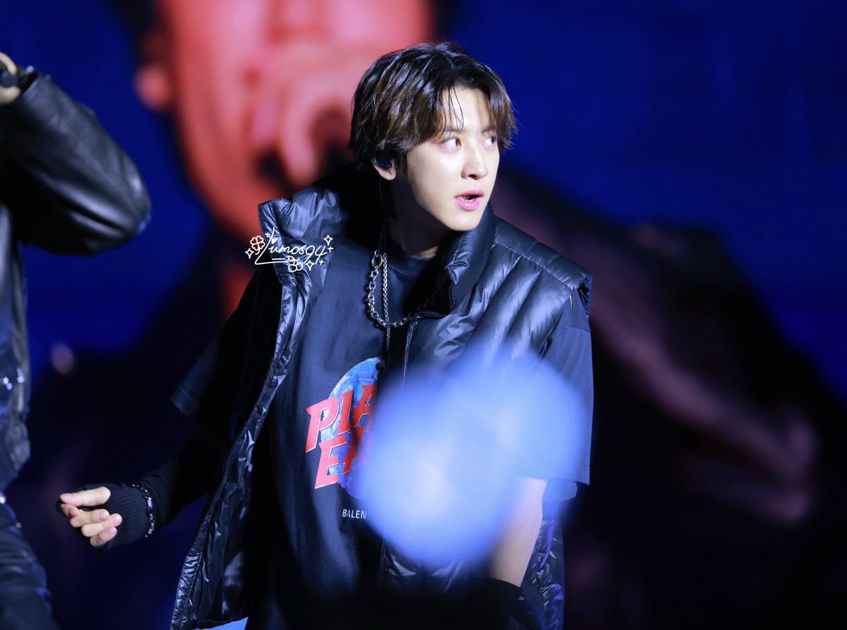 就这样帅的轻轻松松
#CHANYEOL  #찬열 #exo #SMTOWN_LIVE_MEXICO_CITY