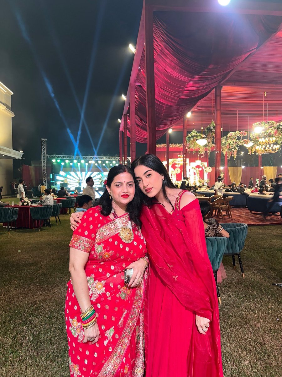 janvi_223's tweet photo. “Celebrating the incredible woman who has always been my rock, backbone of my story (Kahani) My Mom, your love is a gift I cherish every single day. Happy Mother’s Day! Love you! 🥰”

#MothersDay #MothersDay2025 https://t.co/oXxbU5KWvC