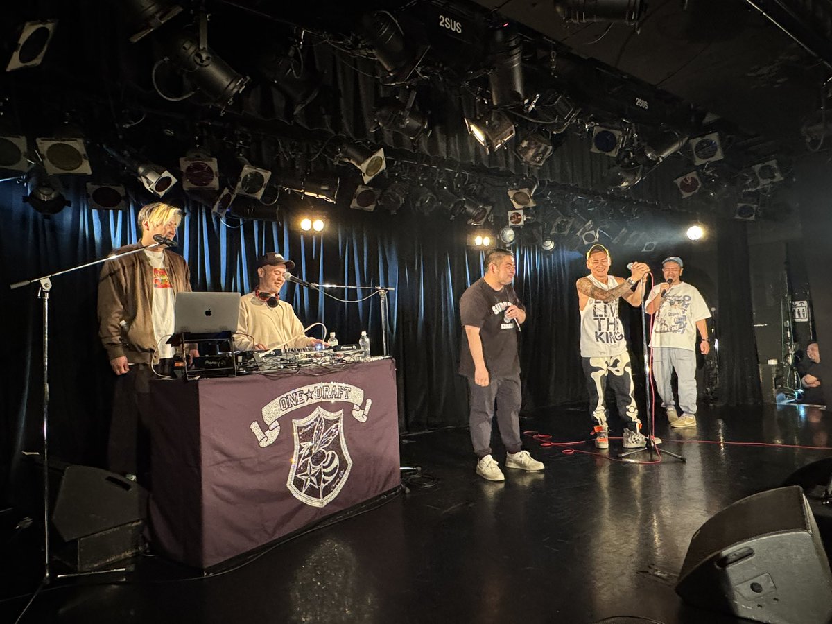 FILTER88_'s tweet photo. 🔥本日開催🔥
FILTER88 pre.
「ONE☆DRAFT⚔️シクラメン」
✨2MAN-LIVE✨

只今リハーサル中👀
ブチ上がりそうです😁
お待ちしてますー🙌

5/11/SUN
@BananaHall(大阪）
17:30 START!!

当日券あります🎫

@L_BLOCK_LANCE @makitan_com @shikura_x @denkyu218 @nikutakun @deppa_skrm https://t.co/bEUl74Luc3