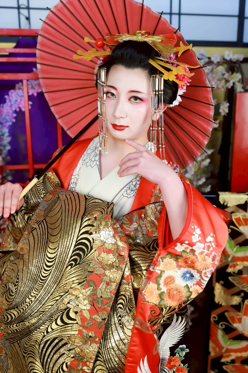 花魁体験✨
メイクがほんと綺麗😭
#花魁体験 #中性