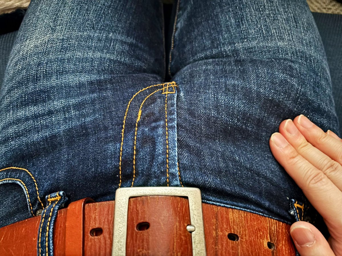 hya_ed's tweet image. 今撮り
ピチピチもっこりスキニー