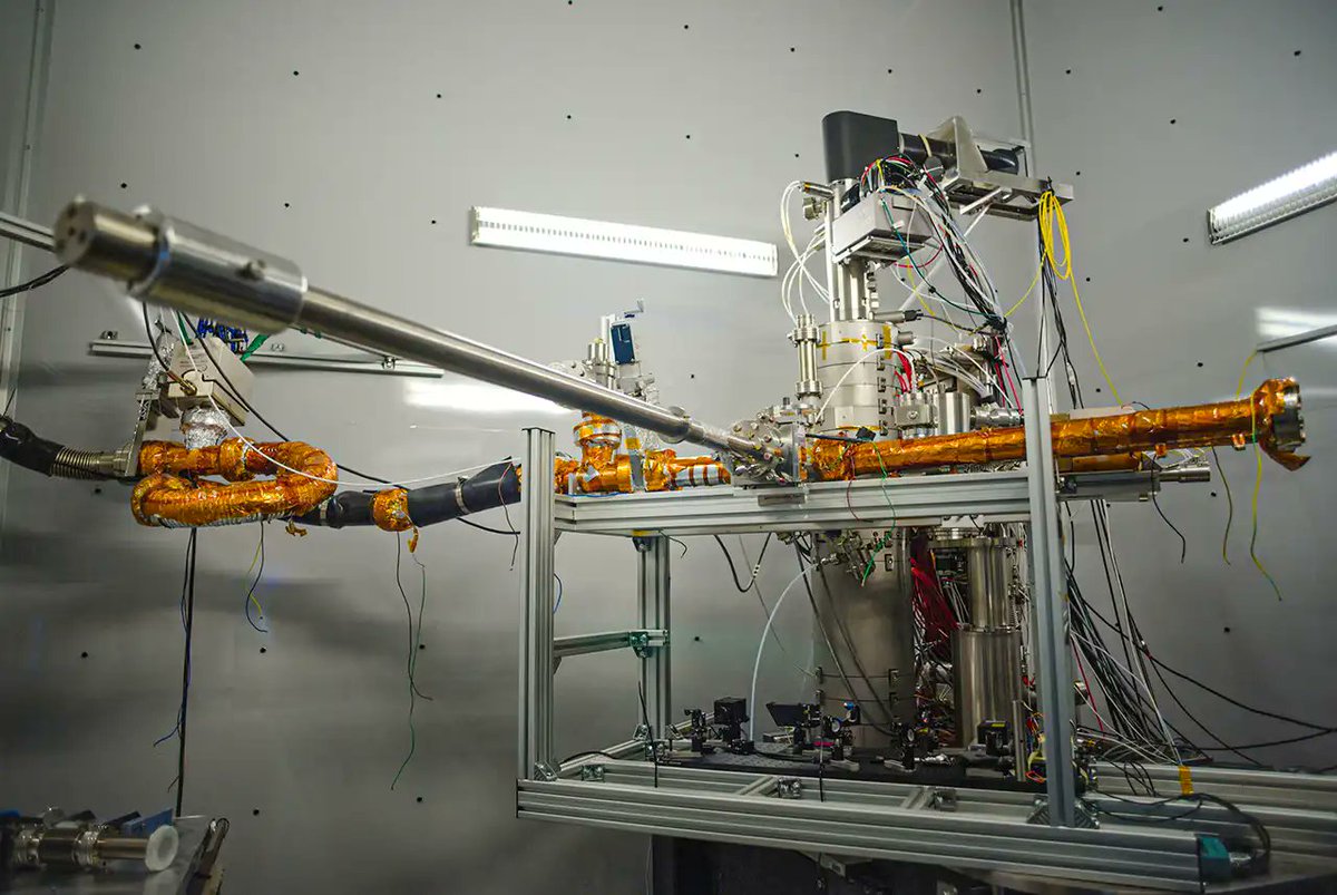 GeekooNews's tweet image. Discover how tiny ripples make graphene stretchable, unlocking new possibilities for flexible electronics. #GrapheneInnovation #FlexibleTech #MaterialsScience
geekoo.news/accordion-ripp…