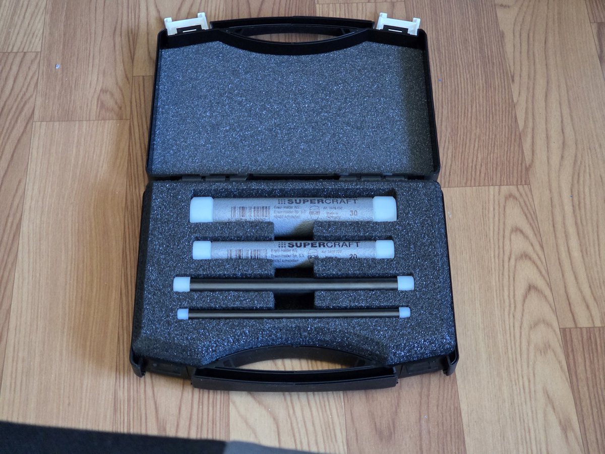 noga50922's tweet image. ギアフェスタベストセレクションを
のぞきにいったら被弾しました。
小さいピンとか打ち込みに使える。
ディープソケットは後で考えよう。
#HALDER
＃ギアフェスタベストセレクション
＃ファクトリーギア札幌店