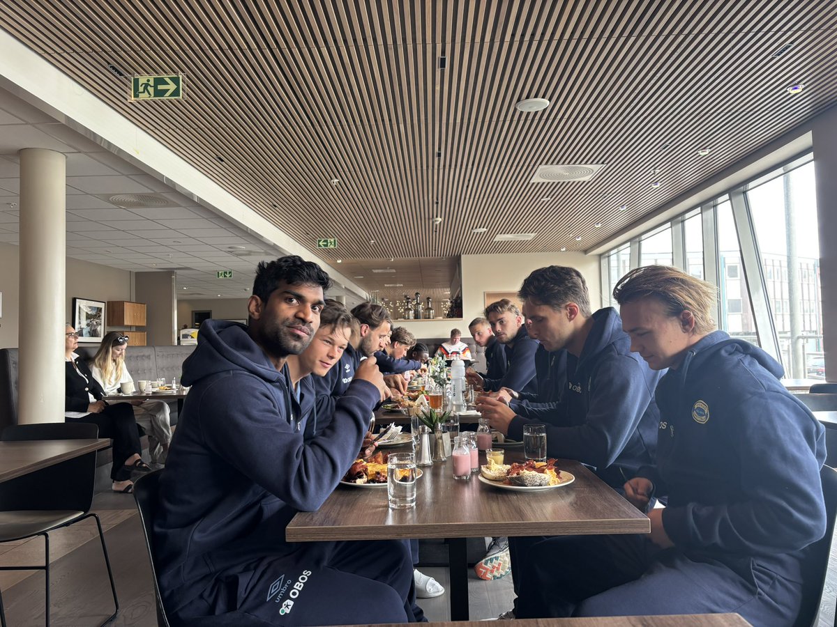 Kampdag💛💙
Frokosten er inntatt, vi er klare!
🏆PostNord ligaen avd. 2
🆚Rana FK
🏟️Sagbakken stadion
🕕14:00
📺Direktesport