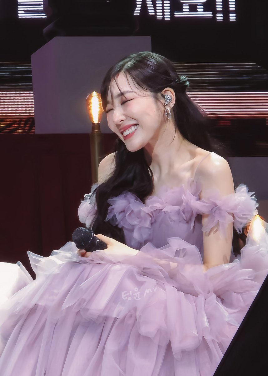 kekeFromTaiwan's tweet photo. 20250412
TIFFANY YOUNG 2025 FAN-CONCERT TOUR [Here for You] IN TAIPEI https://t.co/9Fj8Iir4rG