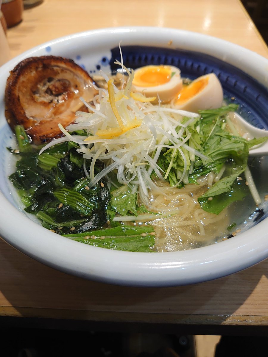 ComMicuo's tweet image. 飲んだ後は…
やっぱり🍜