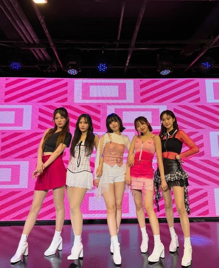 GqpnPf8WsAA-v0N?format=jpg&name=900x900