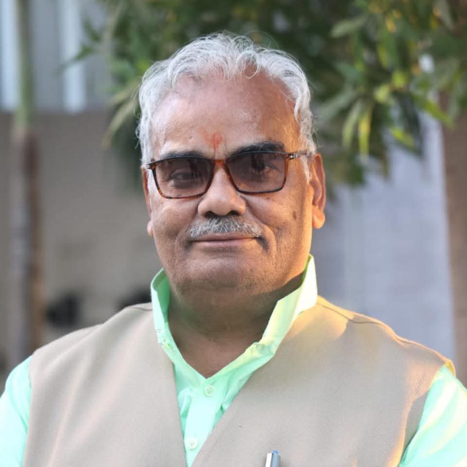 विभाग के यशस्वी मंत्री आदरणीय श्री <a href="/madandilawar/">Madan Dilawar</a> जी को जन्म दिवस की हार्दिक बधाई एवं उत्तम स्वास्थ्य दीर्घायु की शुभकामनाएँ.आपके नेतृत्व में पंचायतीराज विभाग नित-नवीन ऊँचाई छुएगा.

Happy Birthday Sir -🎂