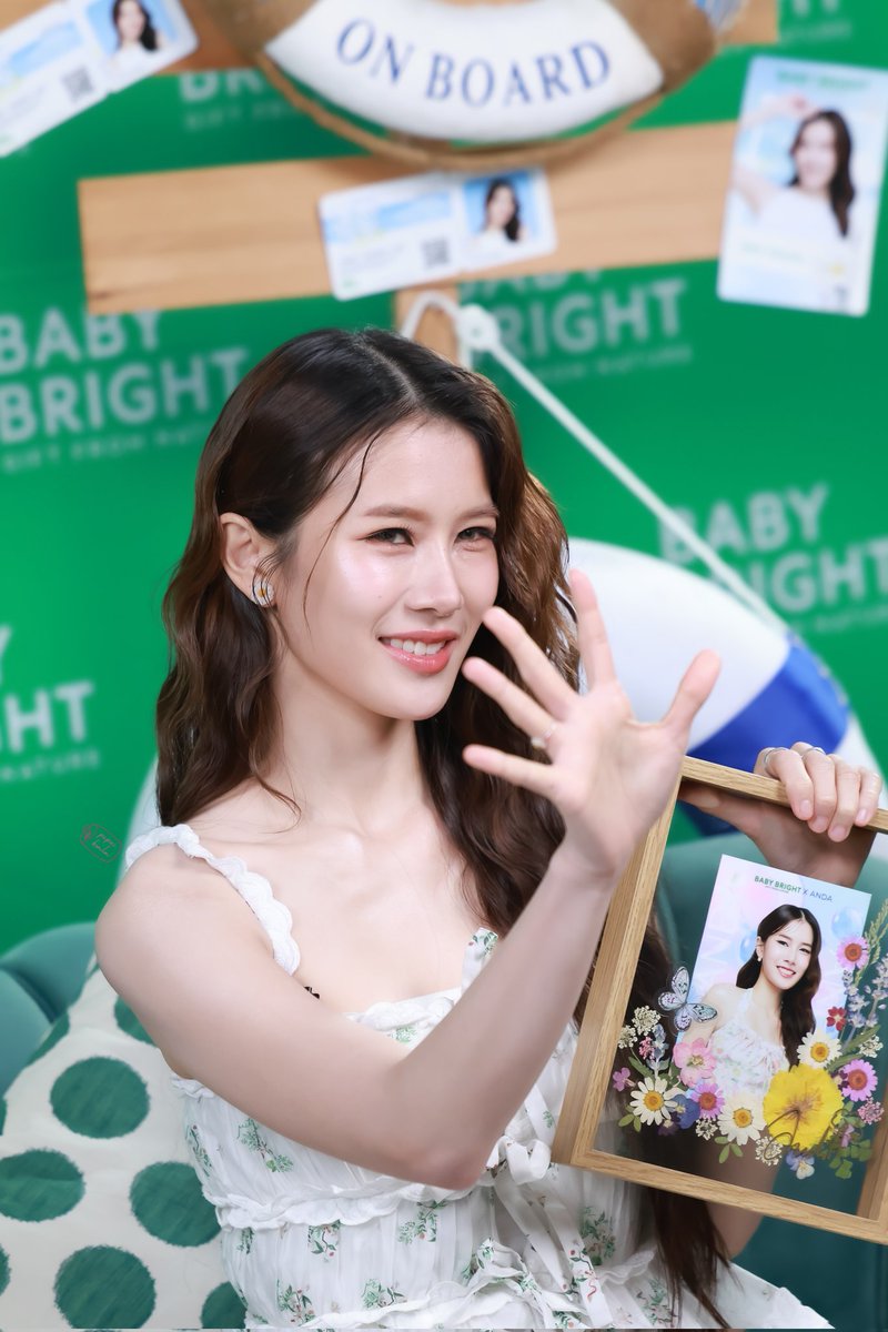 pepxi's tweet photo. Sending a signal 📡 is your connection 5G?
ANDA BLOOMING 11
#BBXEBwithAnda
#andaanunta
#ท้องฟ้าของอันดา https://t.co/LtyVTztIAr