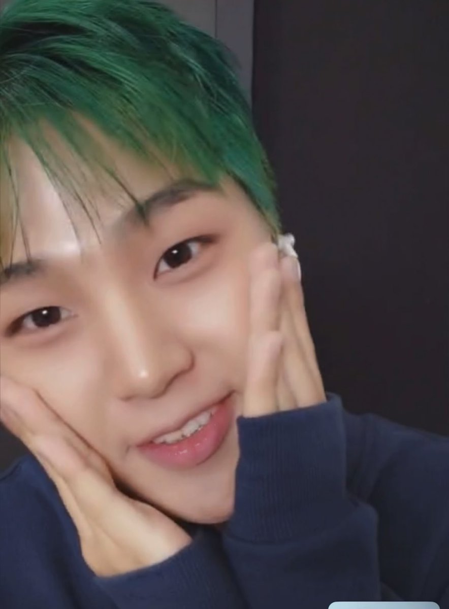 o6llo2's tweet photo. 존예야 너 https://t.co/EwWg7k75f5
