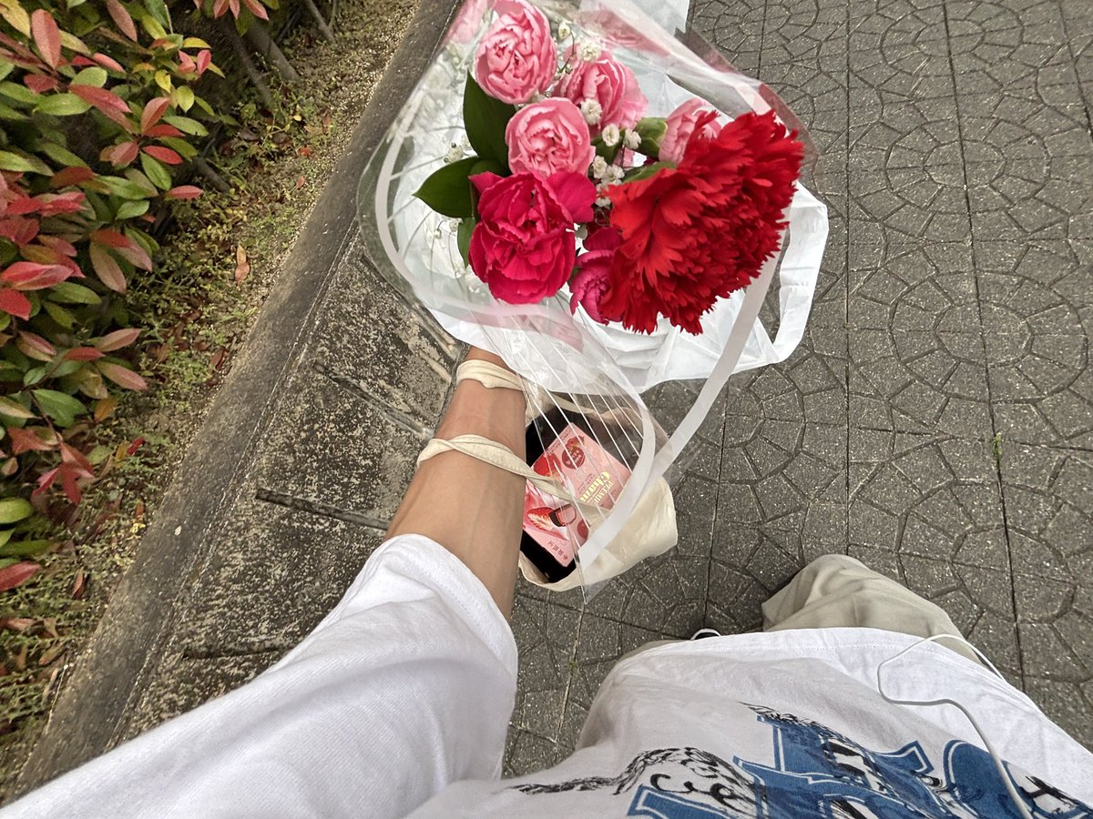 bz19968142's tweet photo. 母の日💐 https://t.co/lPPDSKvYZC