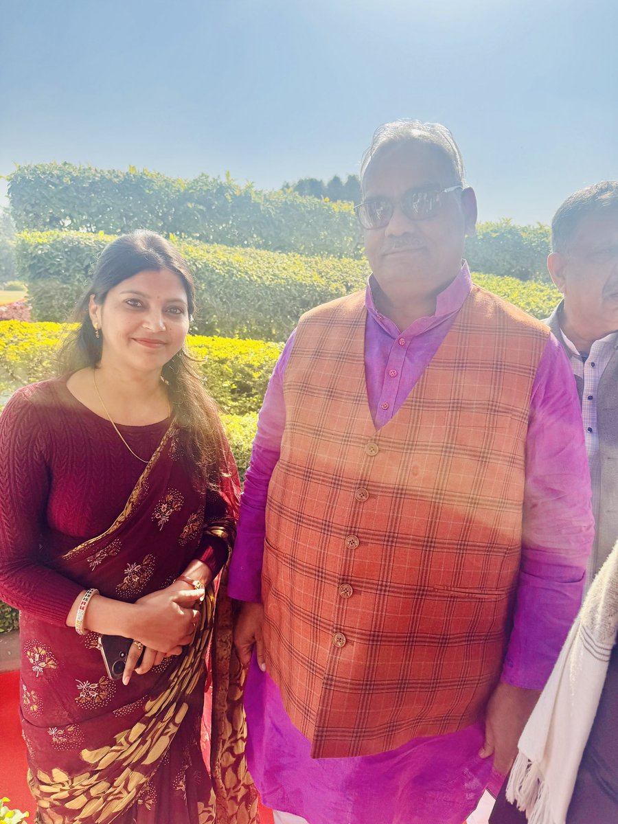 आदरणीय शिक्षा मंत्री श्री <a href="/madandilawar/">Madan Dilawar</a> जी को जन्मदिन की हार्दिक शुभकामनाएं 🎉