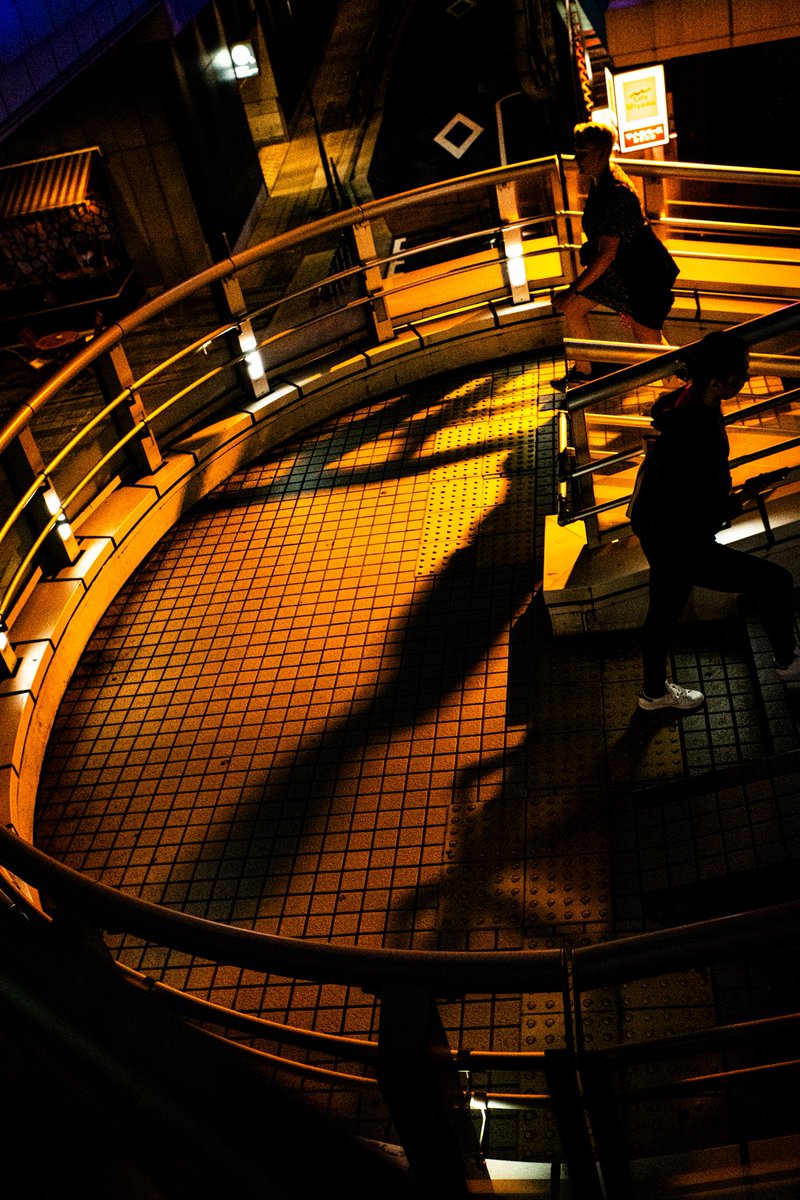 willow_down_'s tweet photo. #写真 #カメラ #写真日記 #photo #photography #XT5 #カメラ越しの私の世界 #ファインダー越しの私の世界 #写真で伝えたい私の世界 #キリトリセカイ #散歩 #渋谷 #夜 #night #眠らない街 

 https://t.co/hqUI9BJKHp https://t.co/dfclx3HYkI