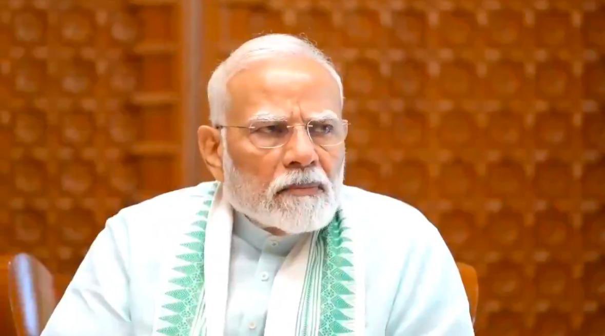 History will remember Narendra Modi as the weakest Prime Minister India has ever had. 

Who all agree?

#CeasefireViolation