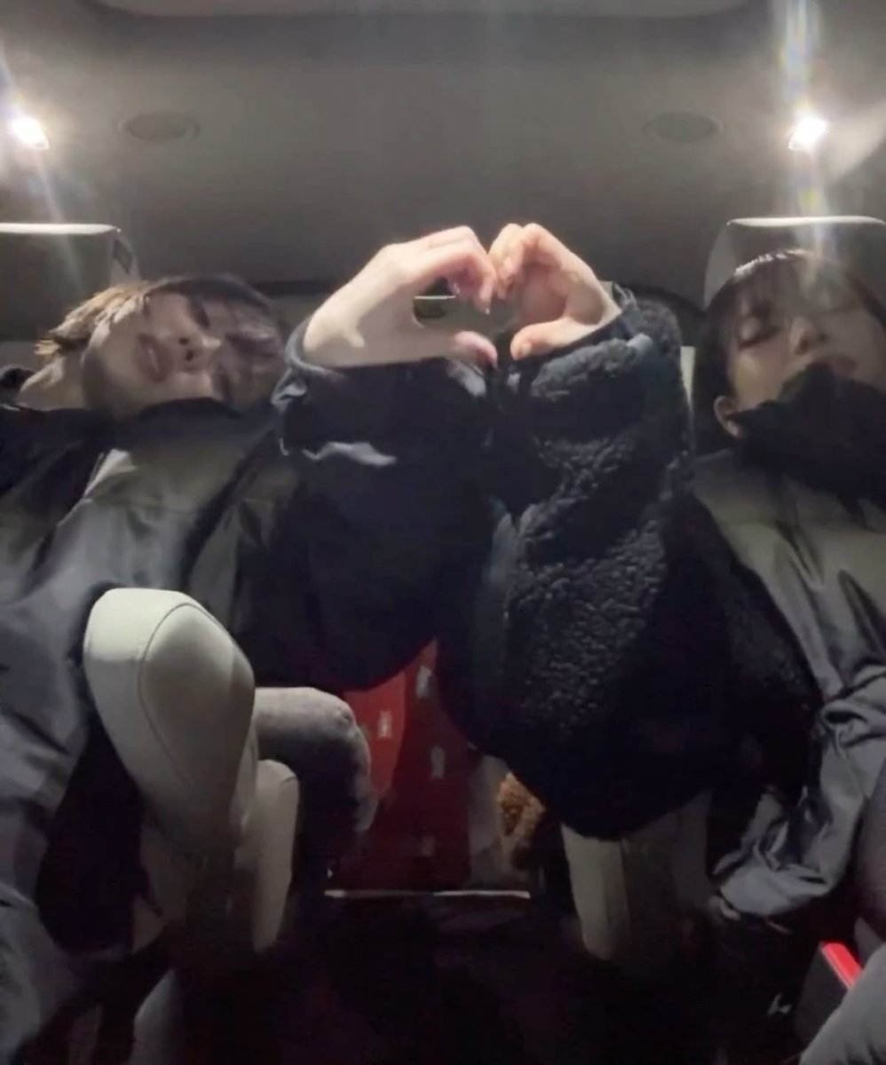 รัก…นะ….จุ้บจุ้บ….. happy 1.5 y 🤍