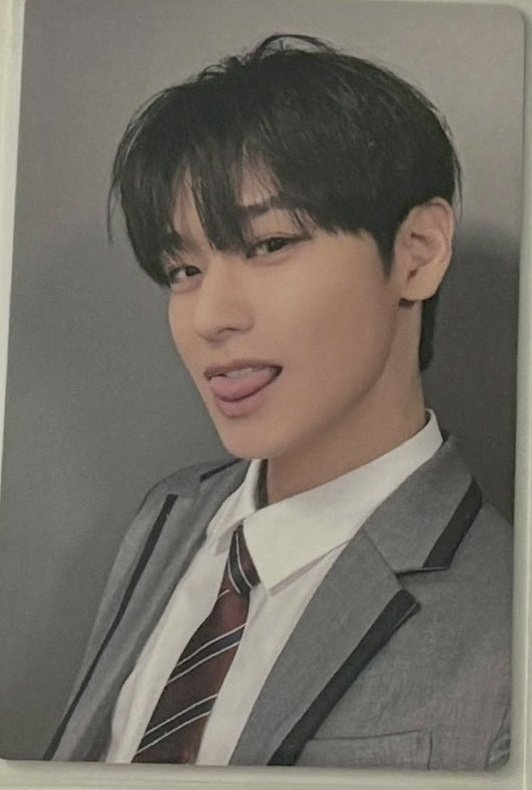 wtb lfs ph 

juyeon trading card. please dm your offers. no to sets ❎️