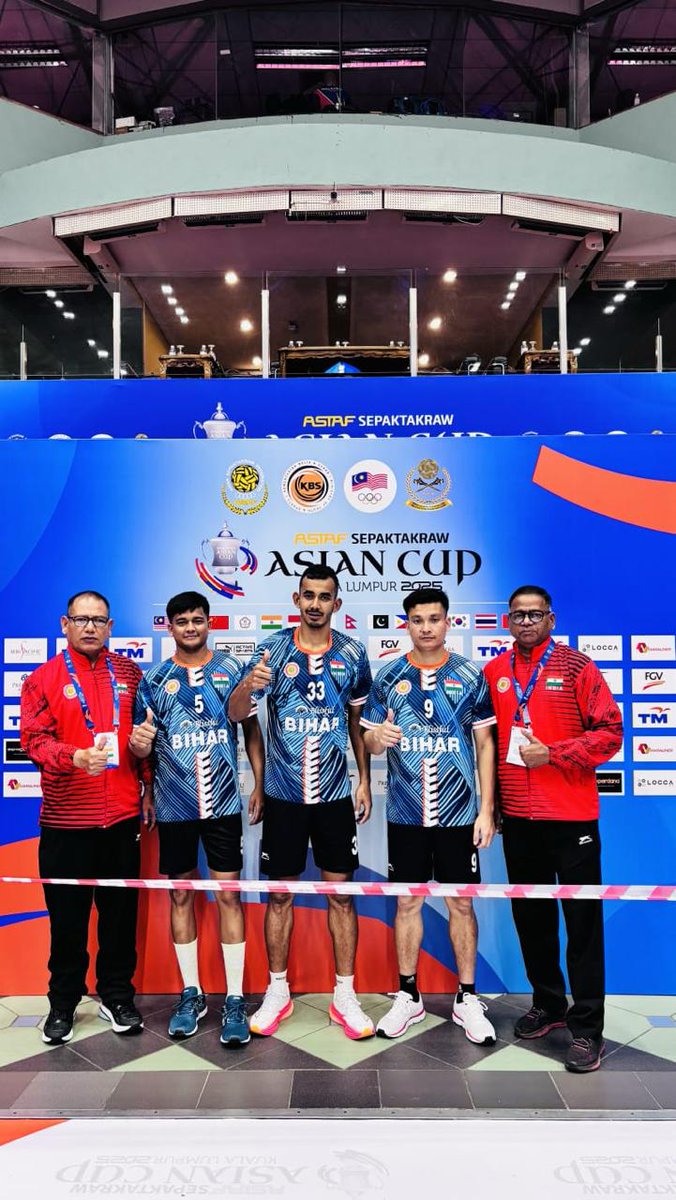 Media_SAI's tweet photo. After notching win against Indonesia🇮🇩, #TeamIndia kept their momentum going by registering a 2-1 victory over Brunei🇧🇳 in the Doubles category to enter the semifinals at #ASTAF #SepakTakraw Asia Cup, 2025 in Kuala Lumpur, Malaysia🇲🇾
All the best, #TeamIndia!🇮🇳
#IndianSepakTakraw #GameOn #Sports #AthletesInAction