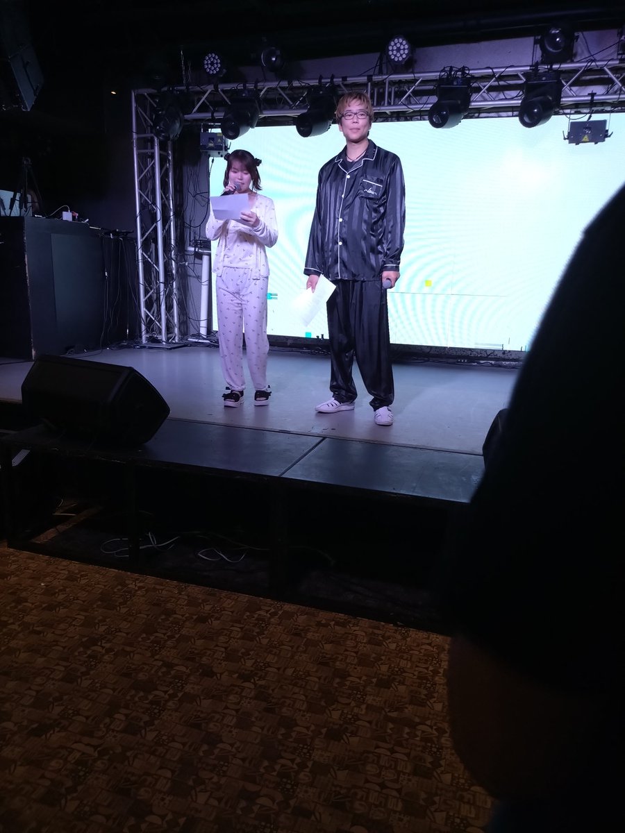 shim1973t2011t's tweet photo. 少しでも、まともに写ってるのを
あげときます。
司会:#楽しんご さん
#まいまい(@34_mai)
#ルームウェア
#SHELLFLAN
#渋谷 #CLUBCAMELOT https://t.co/ylEw7SMzS4