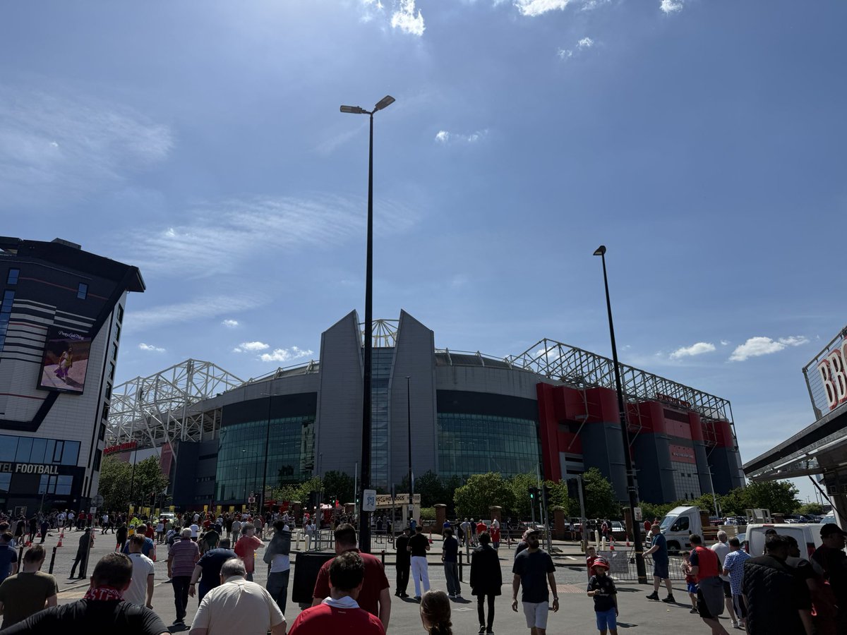 MathewWebber's tweet image. Back at the theatre of dreams!

Come on @ManUtd!