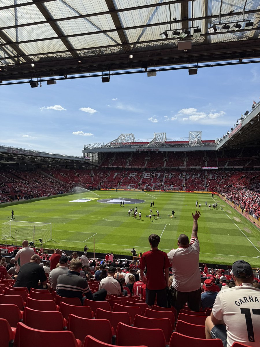 MathewWebber's tweet image. Back at the theatre of dreams!

Come on @ManUtd!