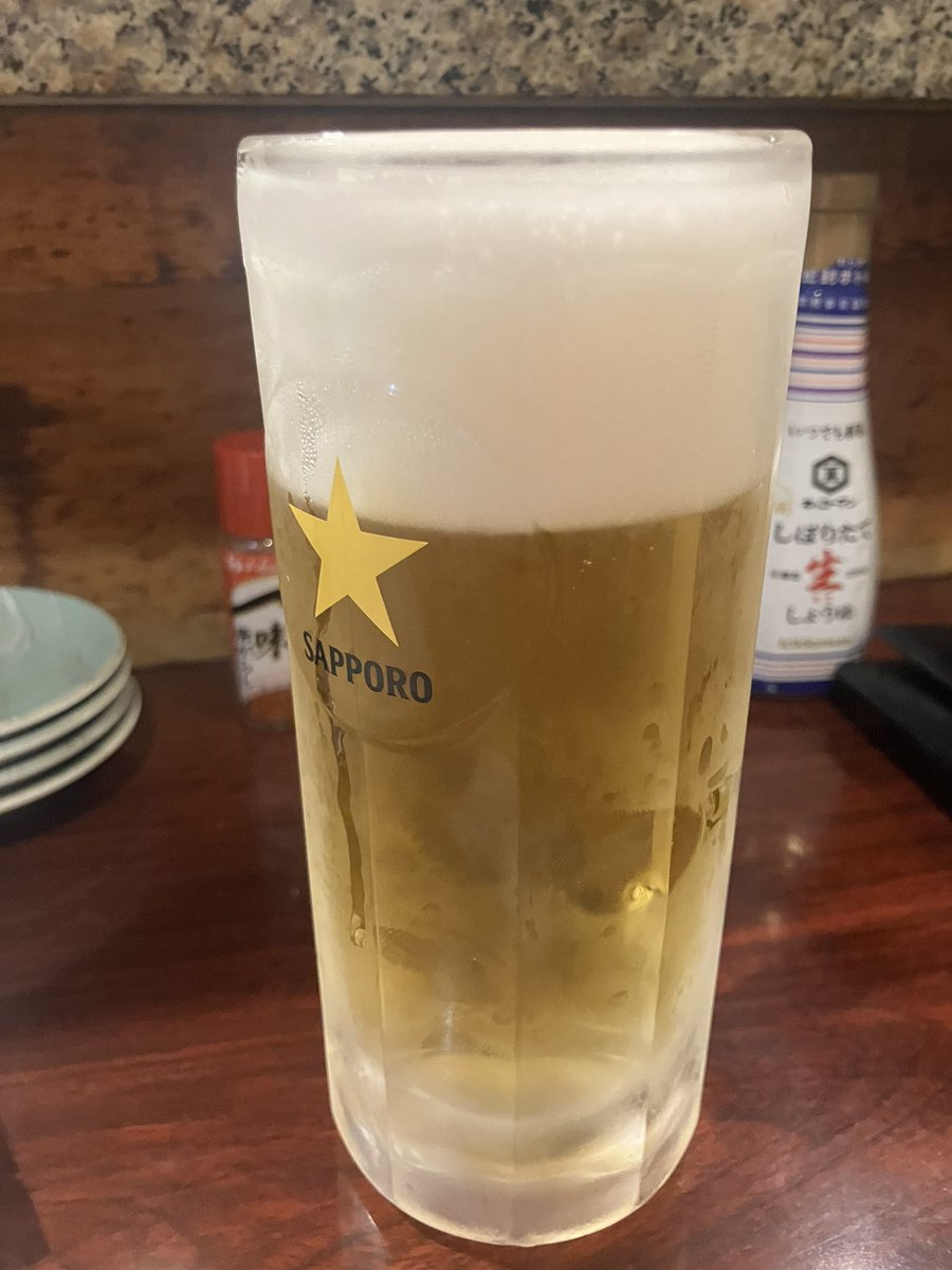 伊勢湾岸集中工事で4時間以上かけてやっと帰宅

手前味噌だけど、今日のゴール裏の雰囲気は熱かった気がする

近所でひとりで1杯🍺
お疲れさまでした！！

#グランパス
#グラサポ京都遠征