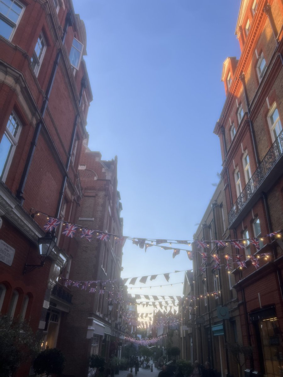tblckn's tweet image. weekend in central