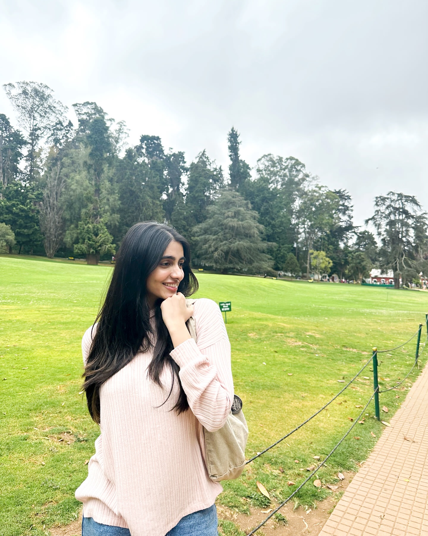 Gqq2X8MbkAAuGZ9?format=jpg&name=large