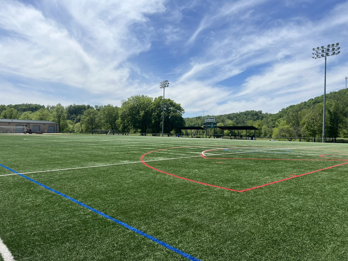 Got to play an NPL game in West Virginia yesterday with the 2011G. Quality soccer match, great back and forth, strong defense, passing and moving by both teams. Ended up in a well deserved 0-0 draw. We played on Coonskin road and the facility mascot showed up! 😂🤣