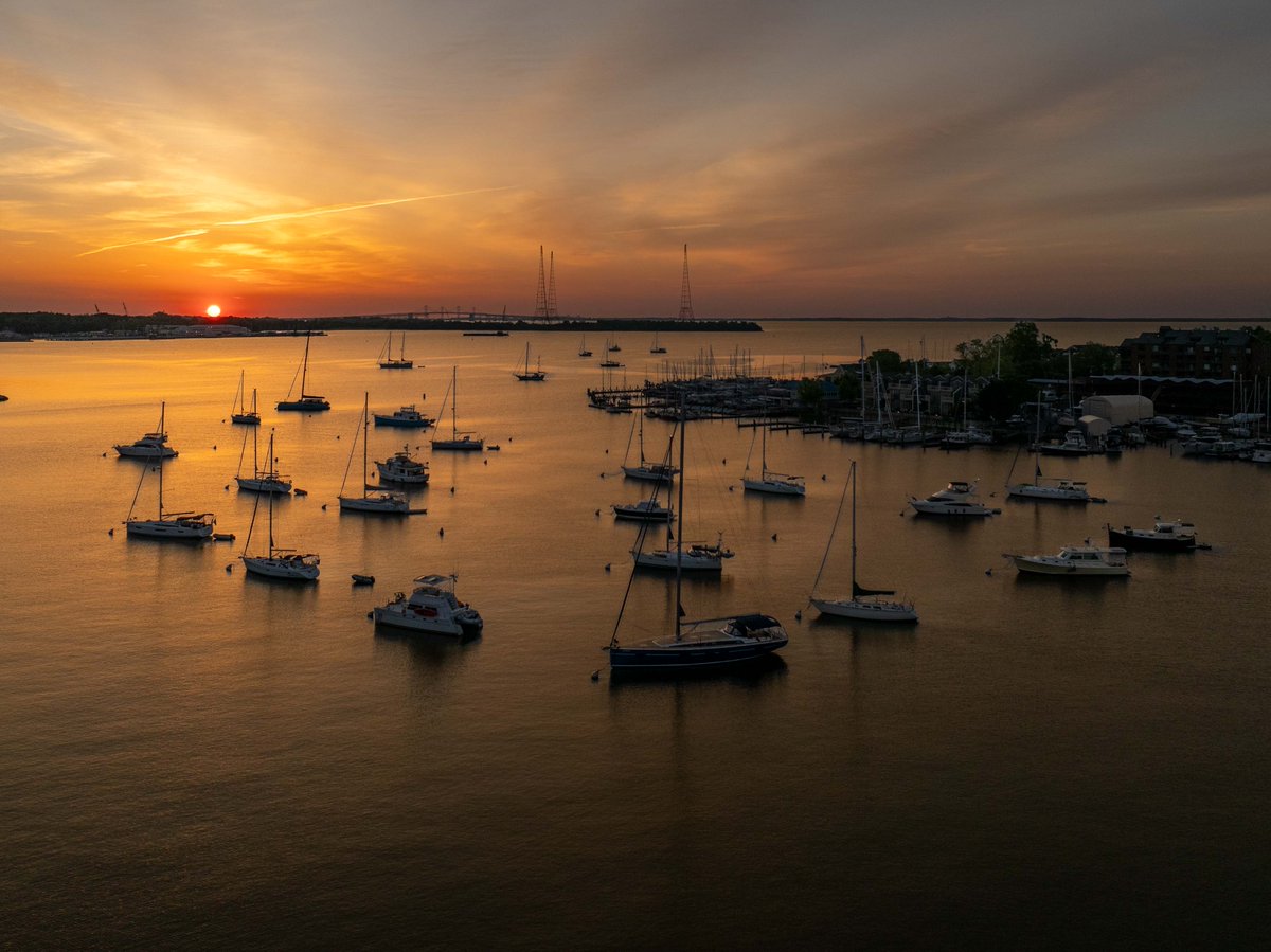 dcsplicer's tweet image. A beautiful Mother's Day sunrise over Annapolis Harbor #MDwx #sunrise @capitalweather