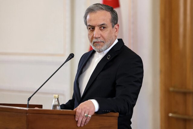 Tehran Times (@tehrantimes79) on Twitter photo FM <a href="/araghchi/">Seyed Abbas Araghchi</a> said that "in the indirect negotiations between Iran and the United States, European diplomats have been passive observer roles." FM <a href="/araghchi/">Seyed Abbas Araghchi</a> said that "in the indirect negotiations between Iran and the United States, European diplomats have been passive observer roles."