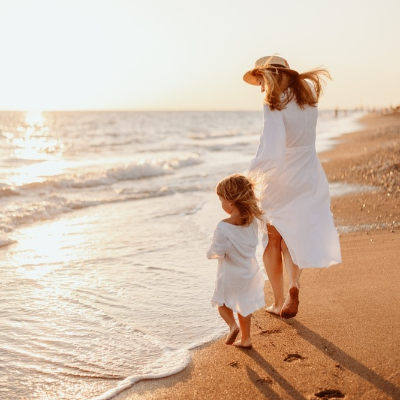 iResponze's tweet photo. Happy Mother's Day to all the amazing moms out there—your love shapes the world in ways words can't express. Wishing you a day filled with love and joy. 💜 #HappyMothersDay https://t.co/r9r4iqSAhz