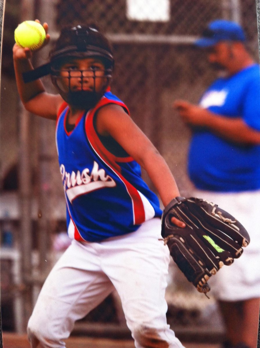 cierrasimon18's tweet photo. End of an era...
From little me to the woman I am today... what a journey it's been. My softball journey is officially over,
Thank you UNT for the memories, the lessons, and the people who made it all so special❤️ 
#9 signing out https://t.co/WHraaDlQXG