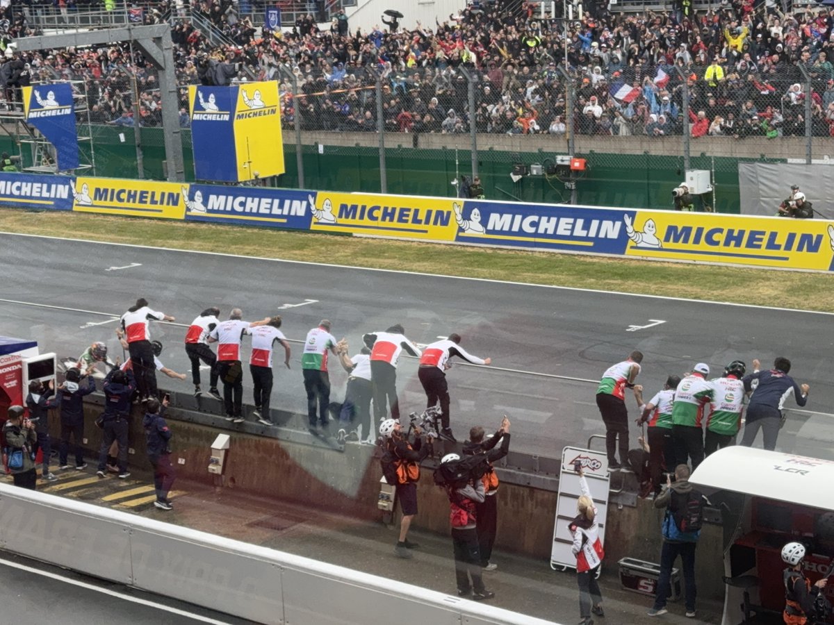 denkmit's tweet photo. JOHANN. ZARCO. WINS. IN. LE MANS.

🤯🇫🇷🤯🇫🇷🤯🇫🇷🤯🇫🇷🤯🇫🇷 https://t.co/nC7LvBEDaa