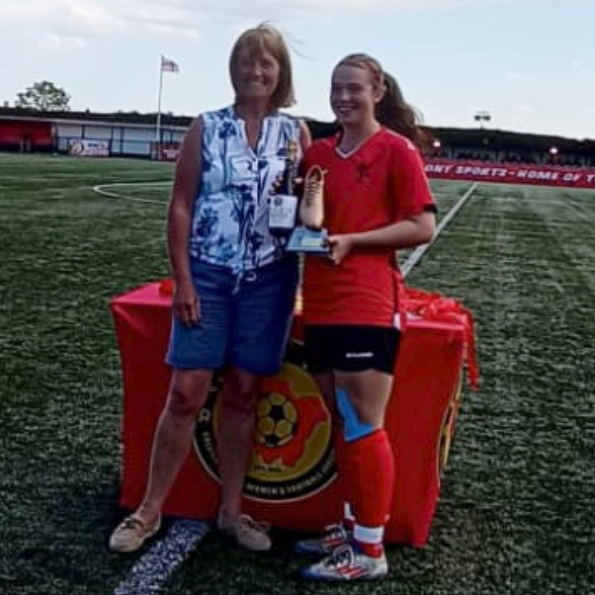 Player of the match in the Sue Sharples Memorial Trophy final was @csfcwomen no. 9 Millie Seaton, a fantastic performance by Millie with 2 amazing goals! 🏆🤩