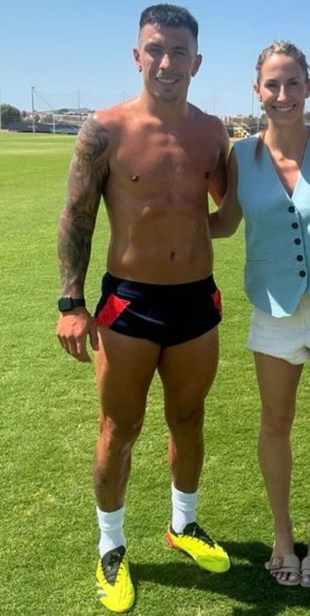 Buenos díaas espero tengan un lindo domingo,
Les dejo un licha para empezar la mañana