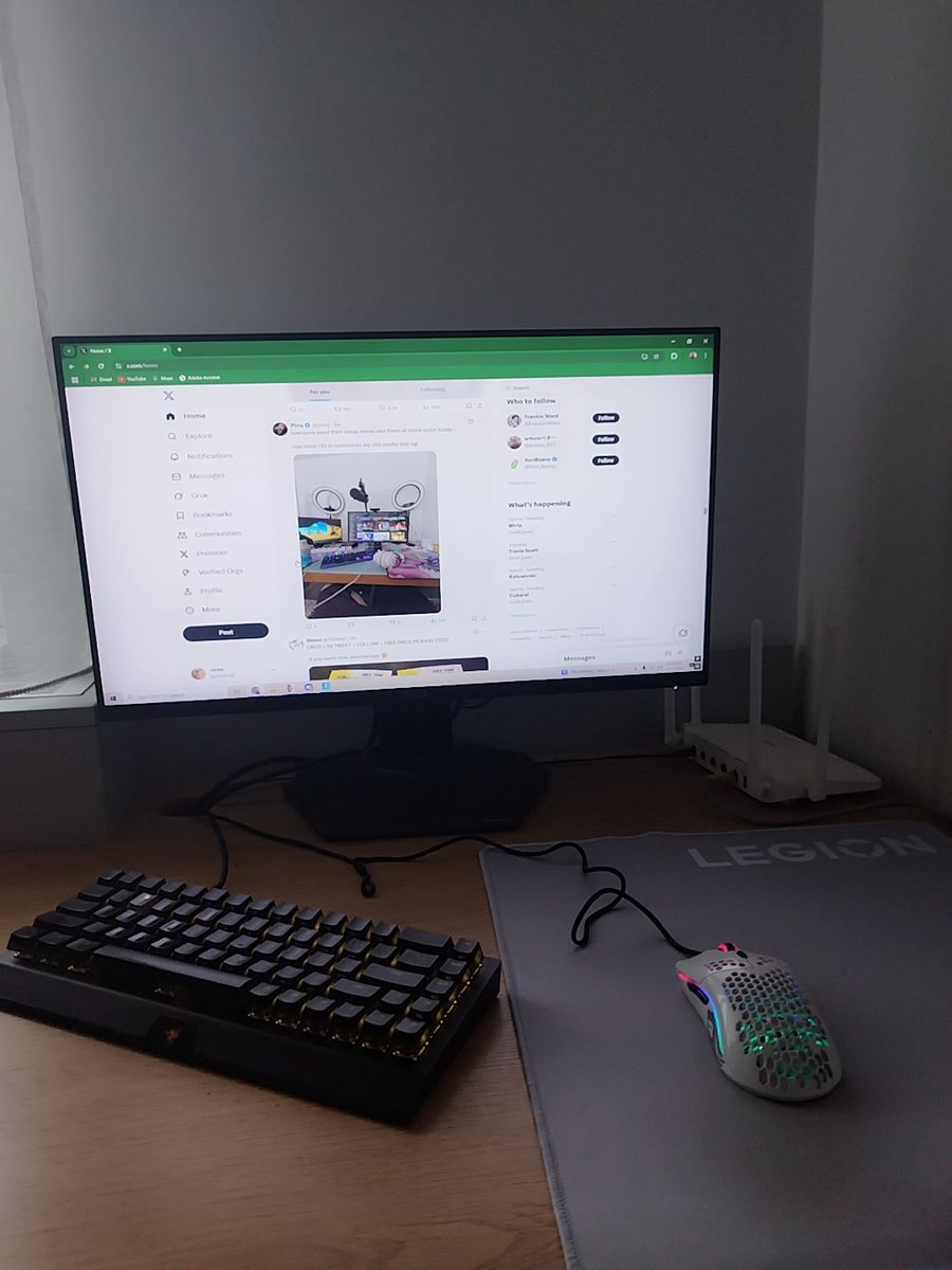 rxresq6's tweet photo. @pinq Most mid setup of all time tbh https://t.co/ehf8cCHvbI