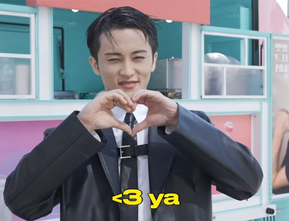 didmarkmin's tweet photo. 😭🩷🩵 https://t.co/1QU0aahwQA